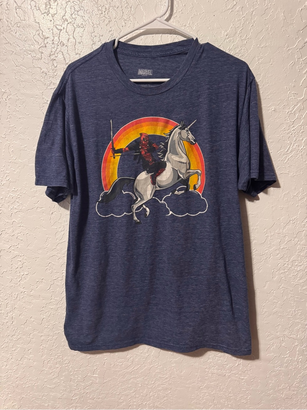 Marvel Deadpool Riding Unicorn Graphic T-Shirt
Men’s size XL
